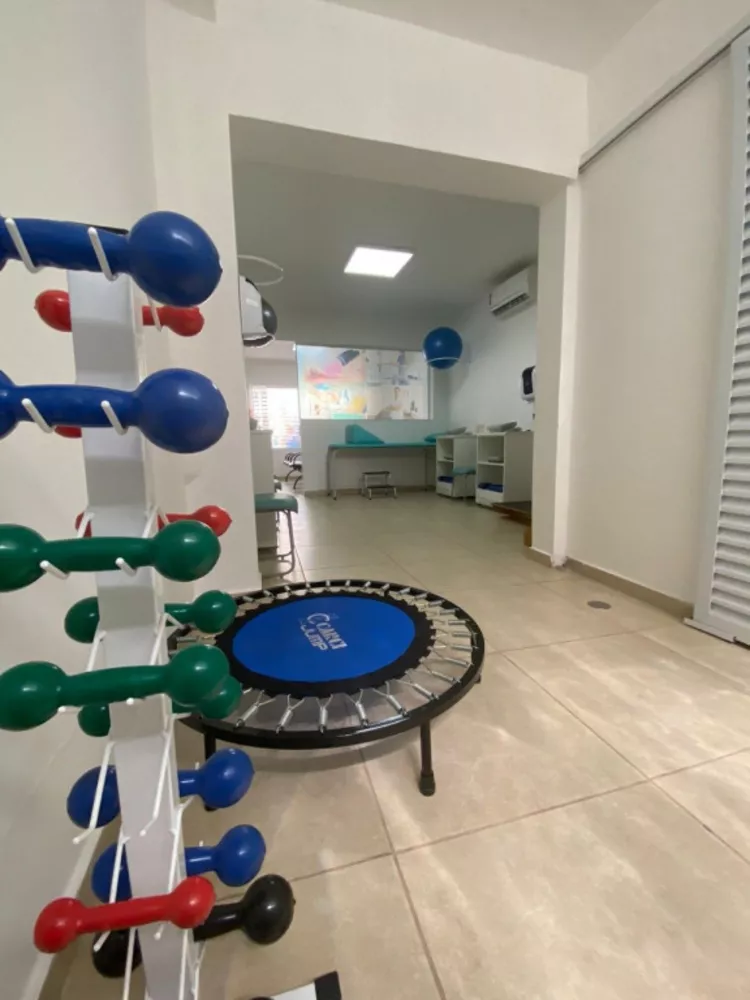 Casa, 8 quartos, 200 m² - Foto 2
