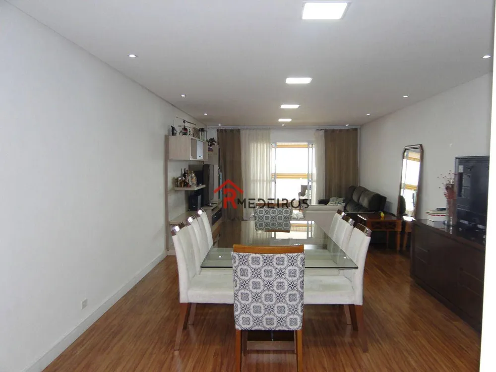 Apartamento, 3 quartos, 204 m² - Foto 2