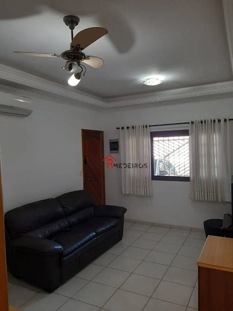 Casa, 3 quartos, 175 m² - Foto 2