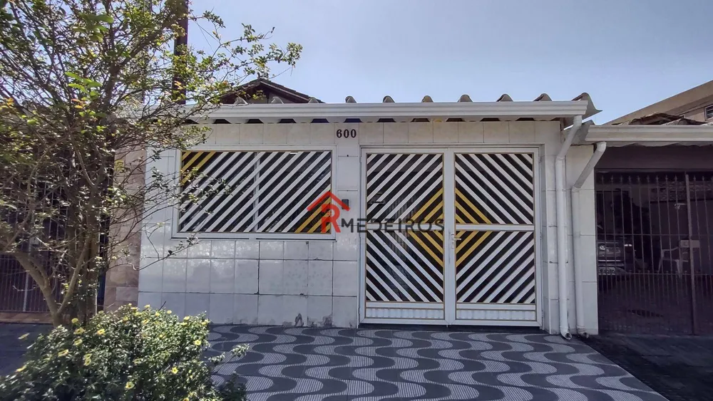Casa, 2 quartos, 67 m² - Foto 1