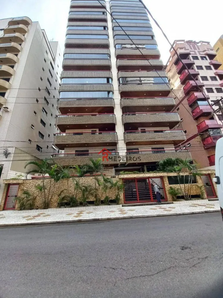 Apartamento, 3 quartos, 131 m² - Foto 1