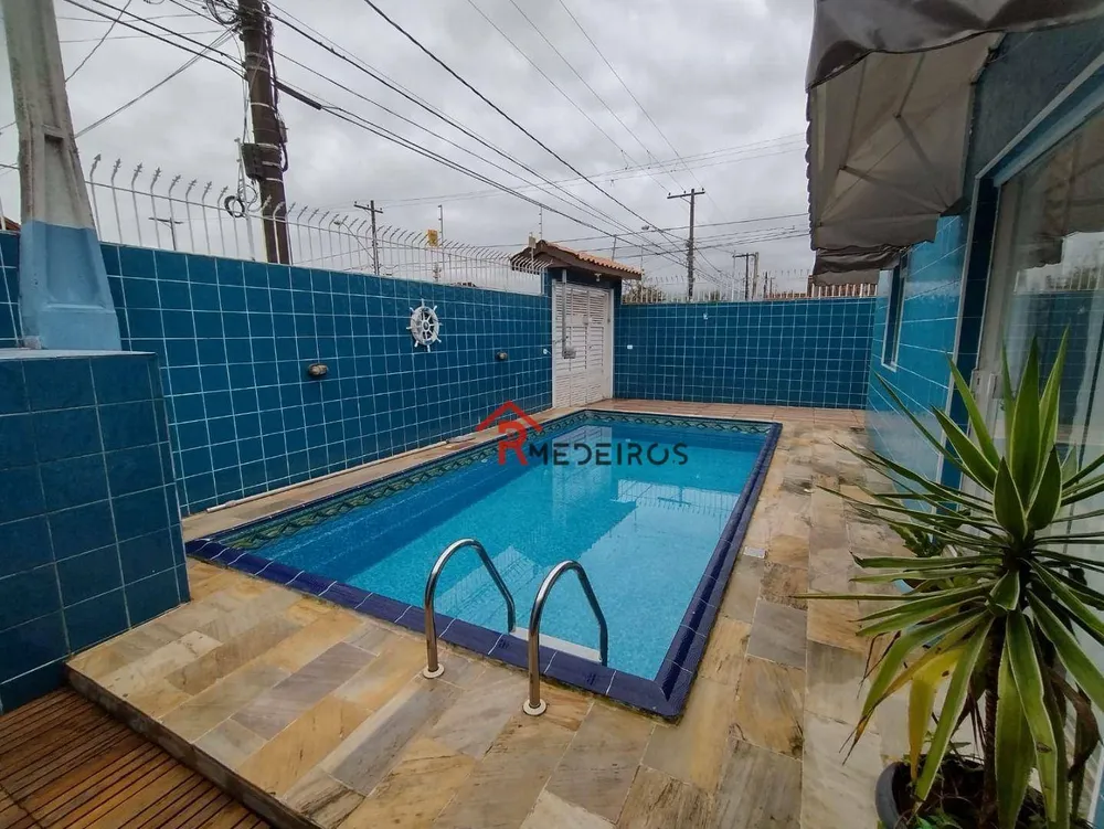 Casa, 3 quartos, 142 m² - Foto 1