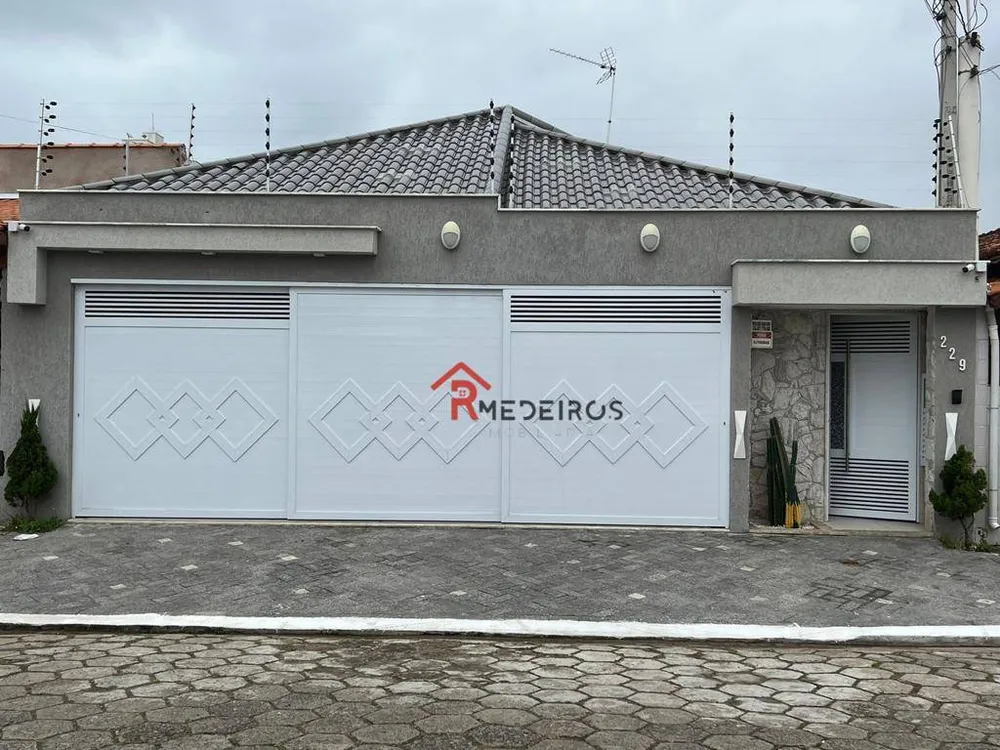 Casa, 3 quartos, 180 m² - Foto 1