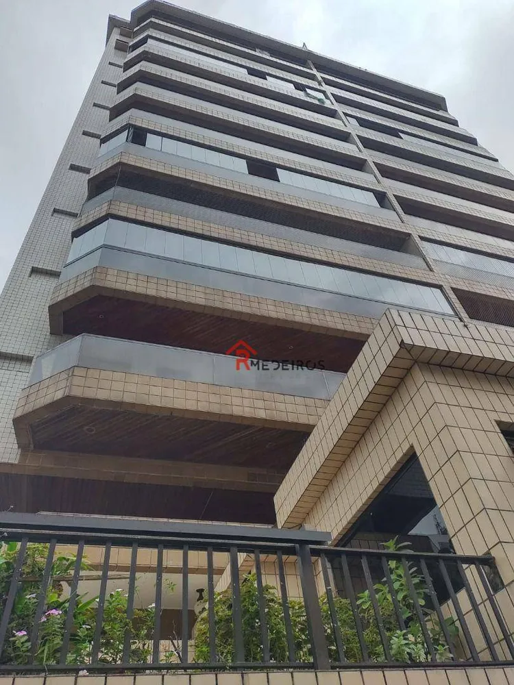 Apartamento, 3 quartos, 133 m² - Foto 1