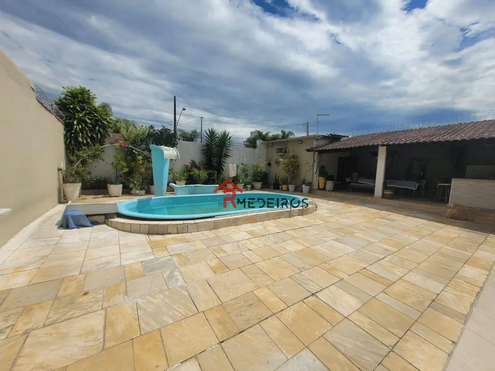 Casa, 3 quartos, 300 m² - Foto 1