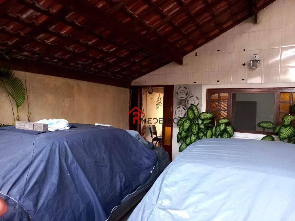 Casa, 3 quartos, 175 m² - Foto 1