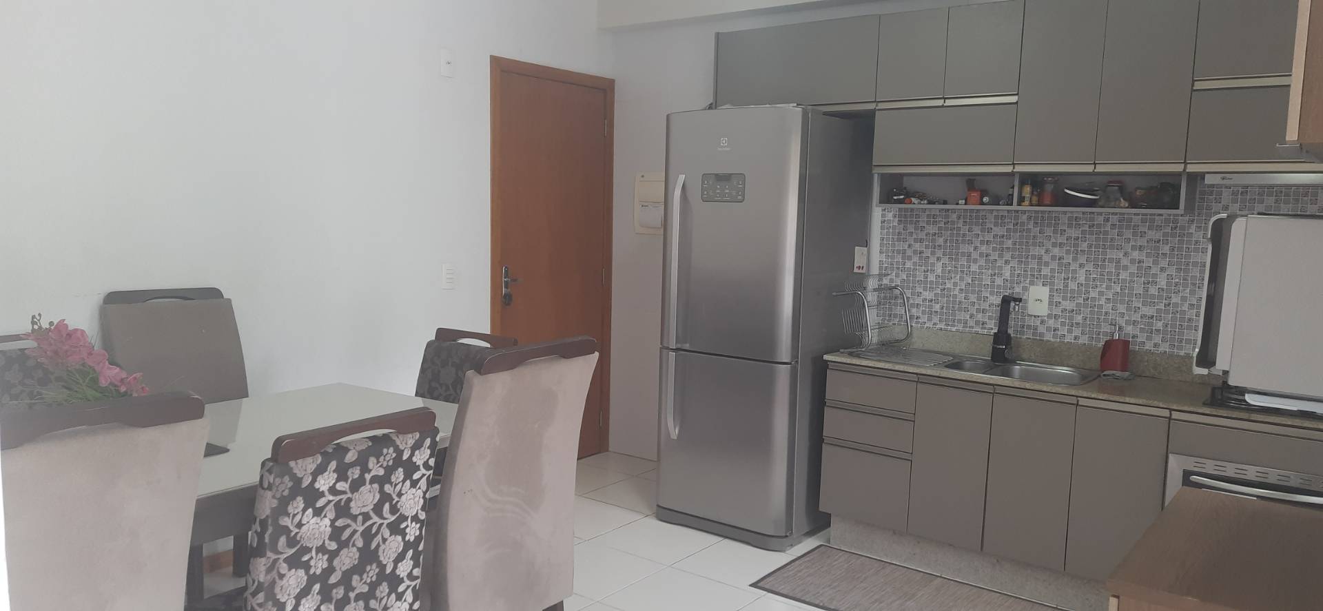 Apartamento à venda com 3 quartos, 52m² - Foto 2