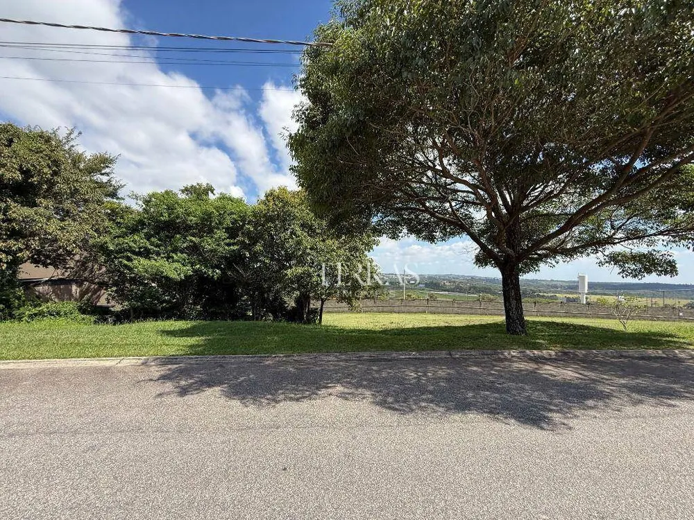 Loteamento e Condomínio, 1022 m² - Foto 1