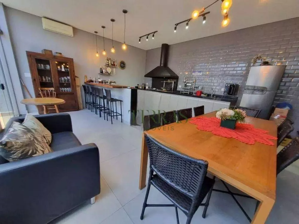 Casa, 3 quartos, 285 m² - Foto 3