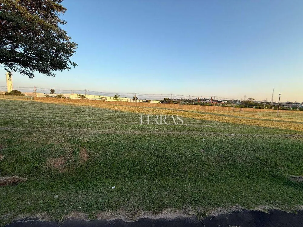 Loteamento e Condomínio, 810 m² - Foto 2