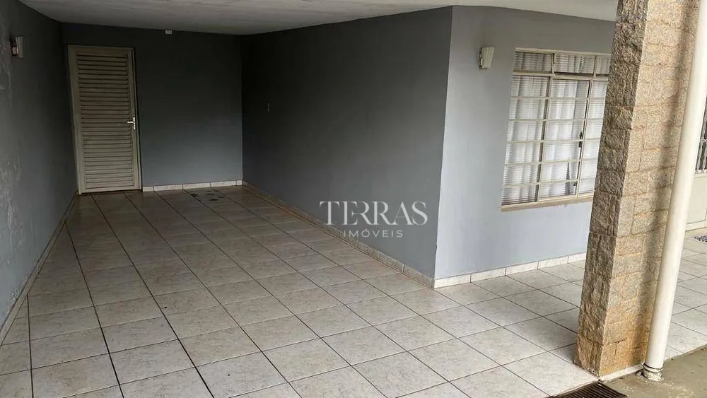 Casa, 3 quartos, 237 m² - Foto 2