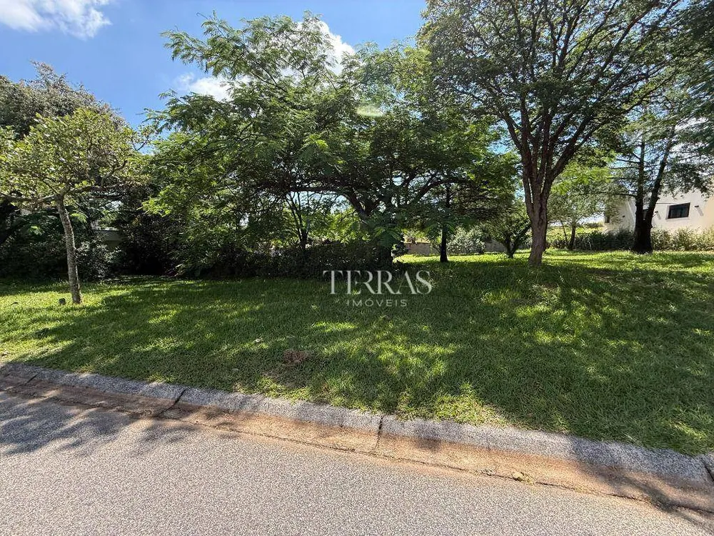 Loteamento e Condomínio, 1049 m² - Foto 1