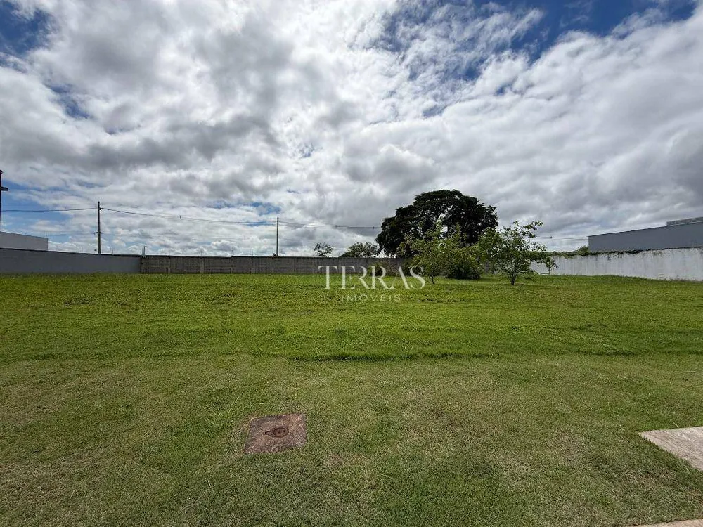 Loteamento e Condomínio, 517 m² - Foto 1
