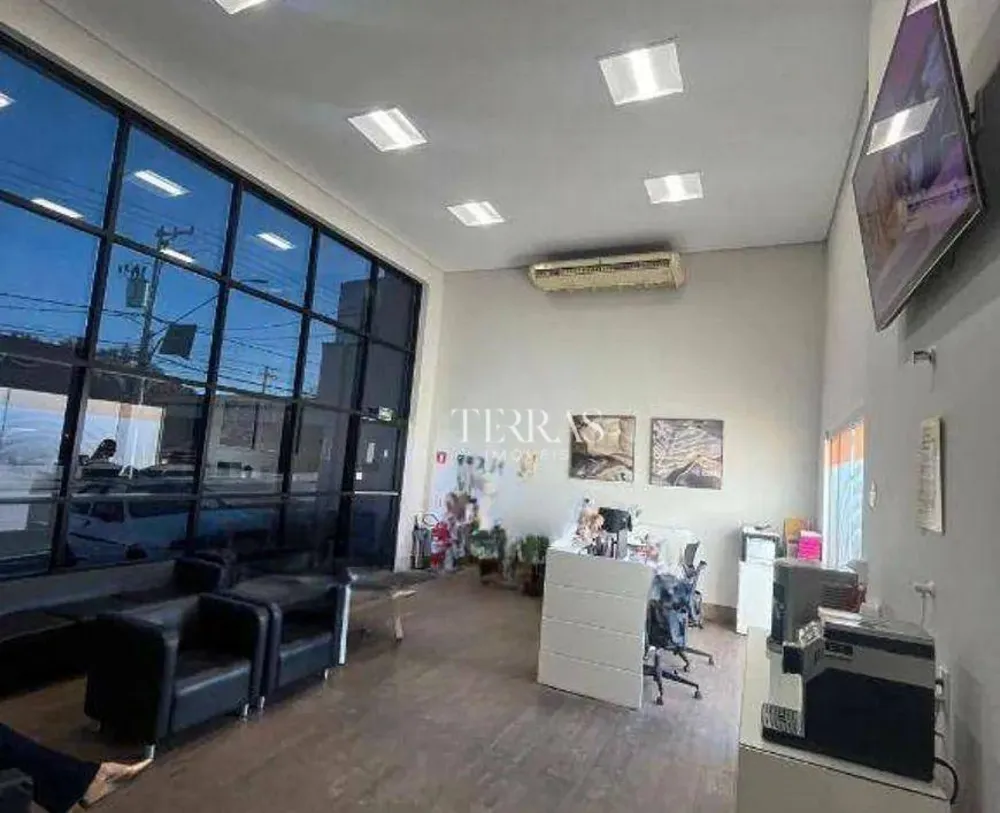 Loja-Salão, 300 m² - Foto 1