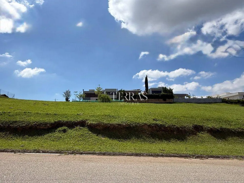 Loteamento e Condomínio, 1000 m² - Foto 1