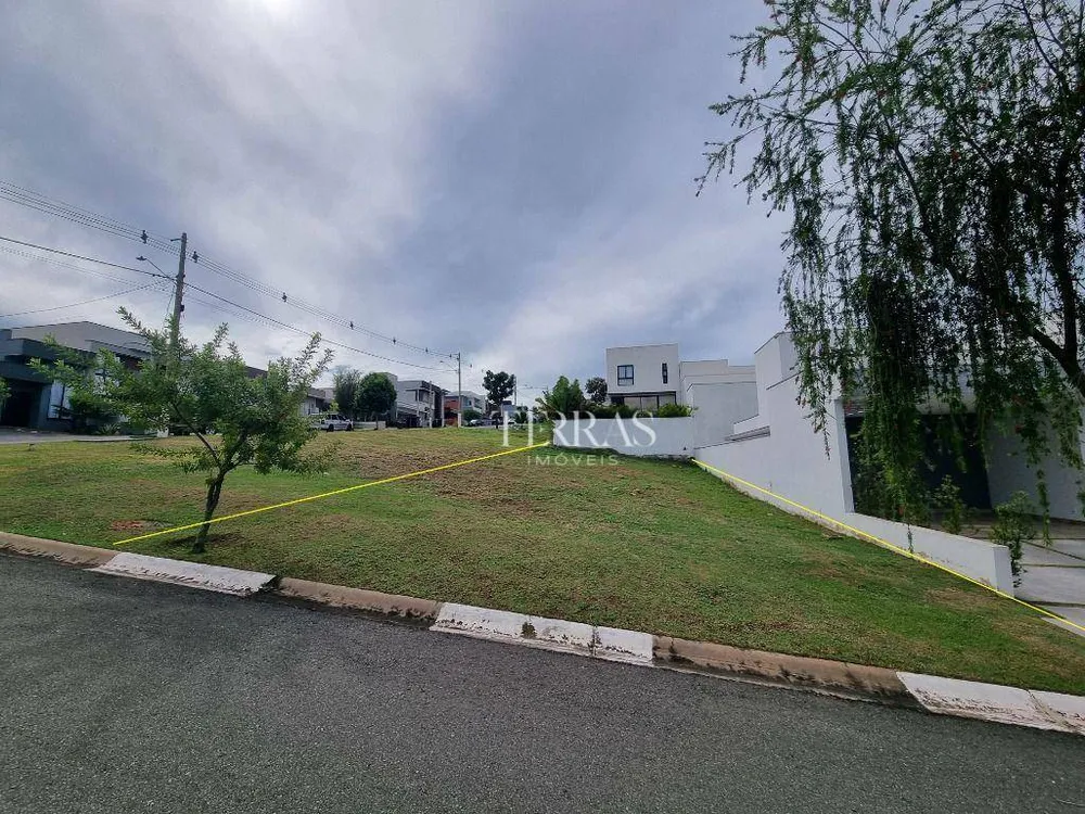 Loteamento e Condomínio, 250 m² - Foto 1