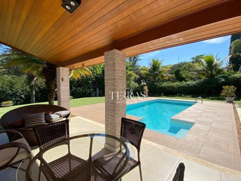 Casa, 4 quartos, 300 m² - Foto 1