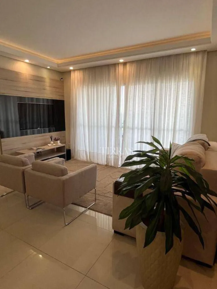 Apartamento, 3 quartos, 135 m² - Foto 2