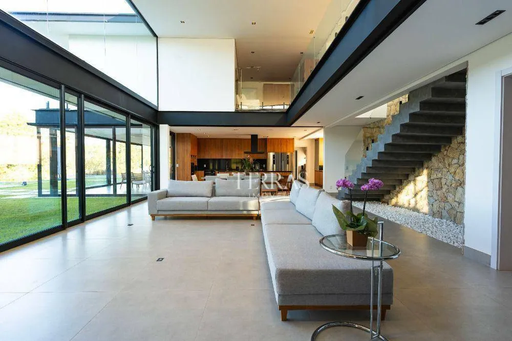 Casa, 6 quartos, 900 m² - Foto 3