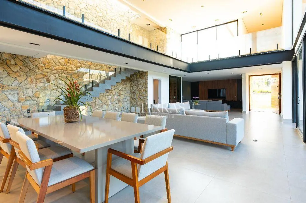 Casa, 6 quartos, 900 m² - Foto 2