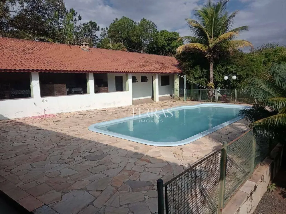 Chácara, 2 quartos, 2541 m² - Foto 3