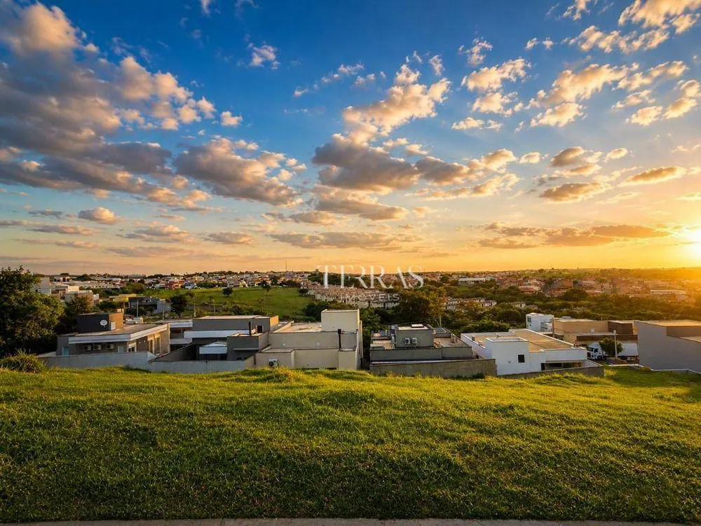 Loteamento e Condomínio, 250 m² - Foto 1