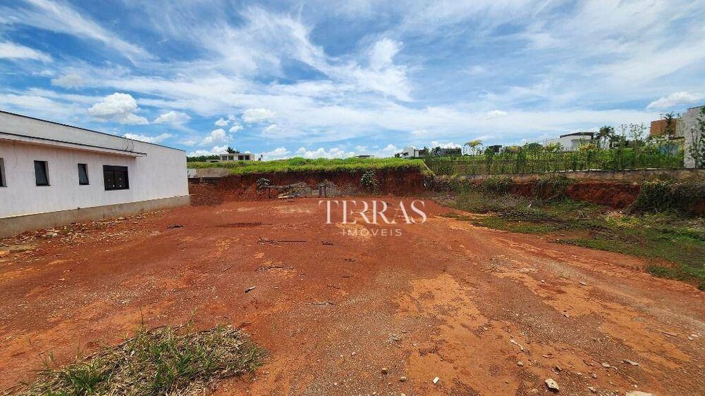 Loteamento e Condomínio, 1000 m² - Foto 1