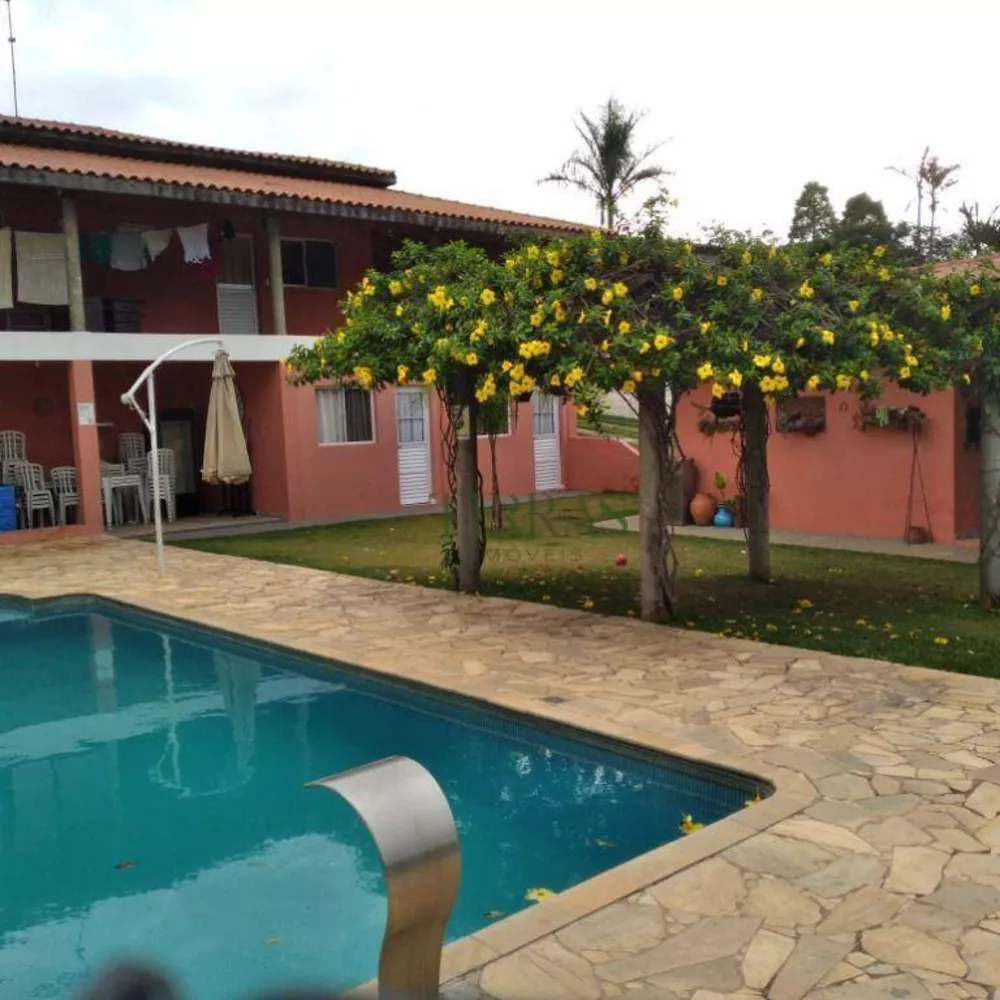 Chácara, 3 quartos, 1820 m² - Foto 1