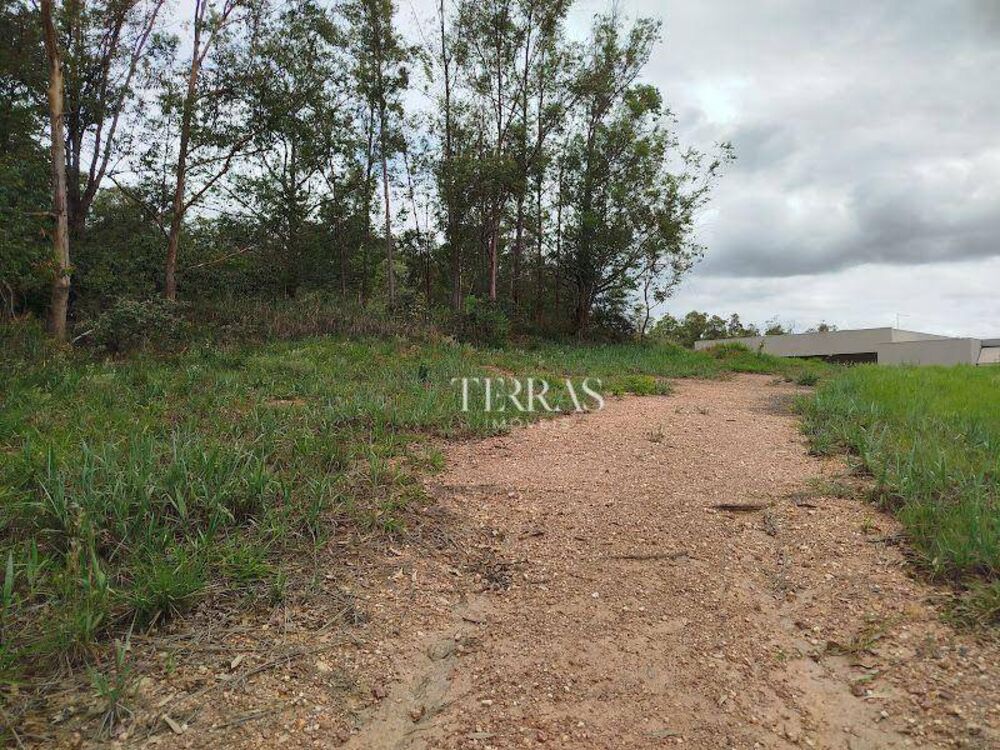 Loteamento e Condomínio, 2435 m² - Foto 2