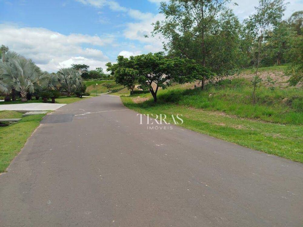 Loteamento e Condomínio, 2435 m² - Foto 1