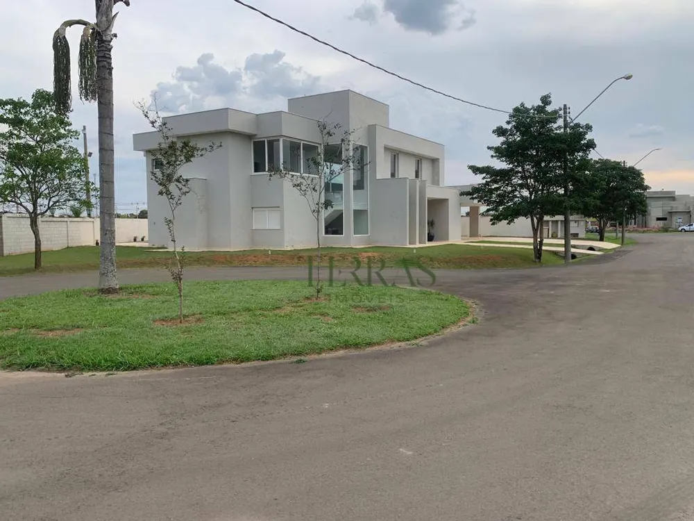 Loteamento e Condomínio, 1045 m² - Foto 4