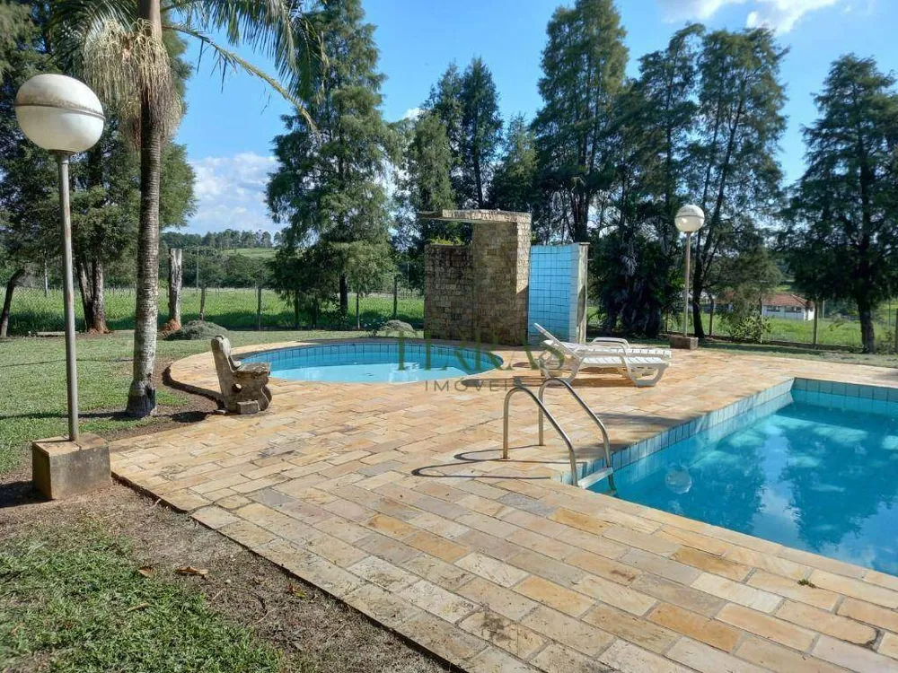 Sítio, 2 quartos, 28 hectares - Foto 1