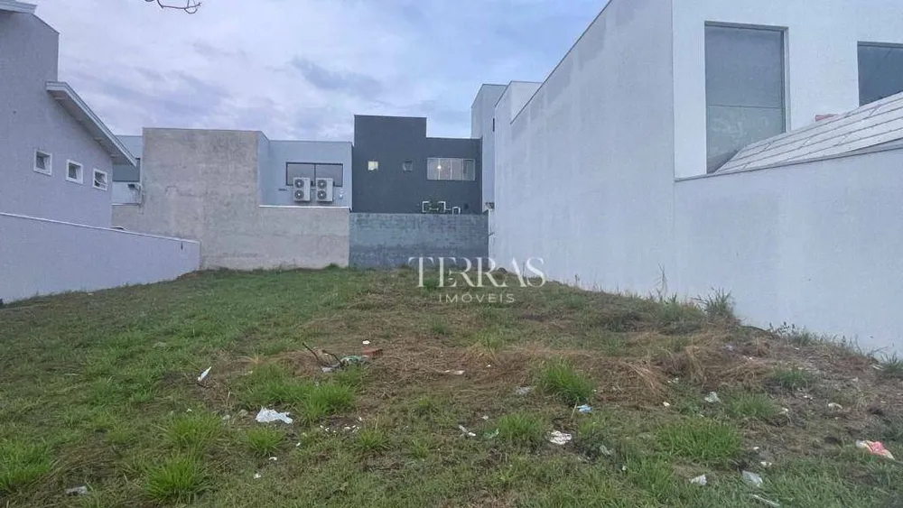 Loteamento e Condomínio, 200 m² - Foto 1