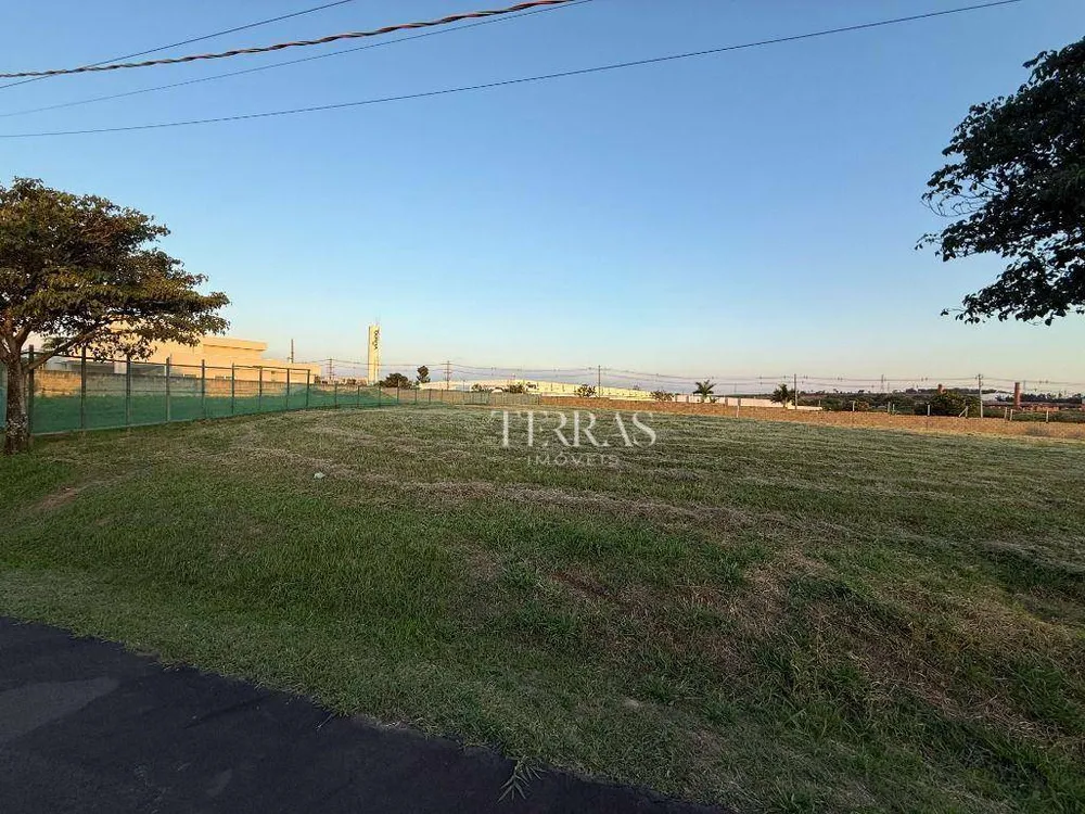 Loteamento e Condomínio, 810 m² - Foto 1