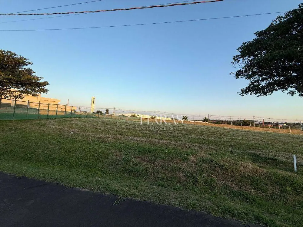 Loteamento e Condomínio, 810 m² - Foto 2