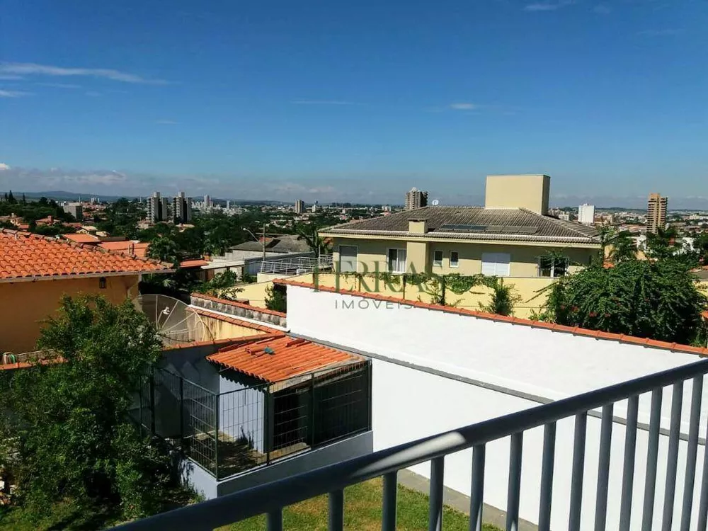 Casa, 4 quartos, 300 m² - Foto 1