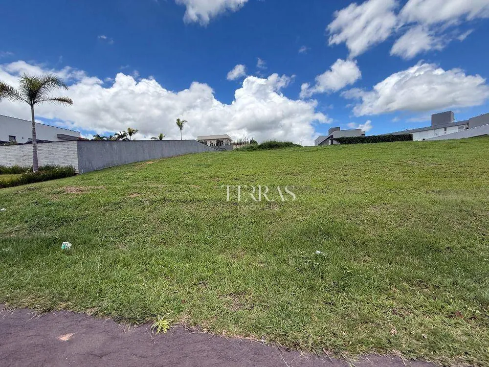 Loteamento e Condomínio, 1000 m² - Foto 1