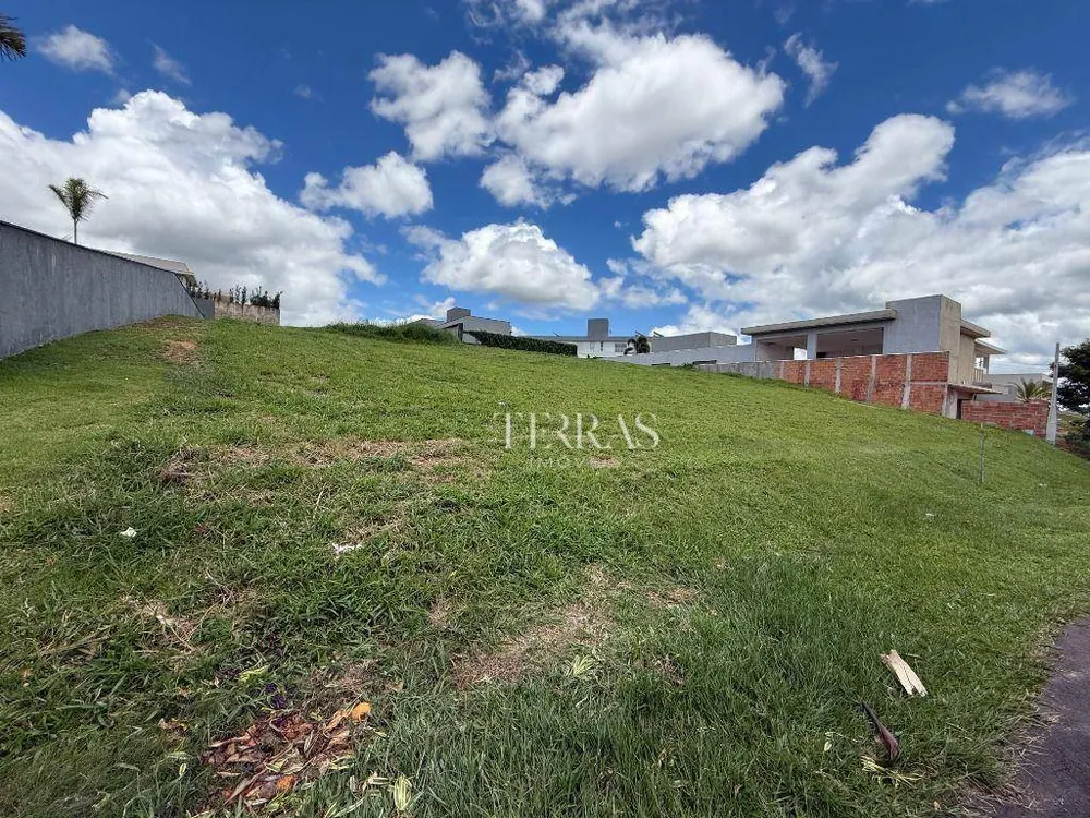 Loteamento e Condomínio, 1000 m² - Foto 2