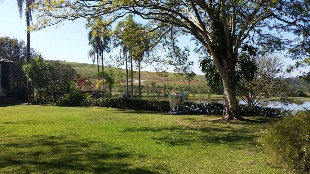 Loteamento e Condomínio, 1675 m² - Foto 1