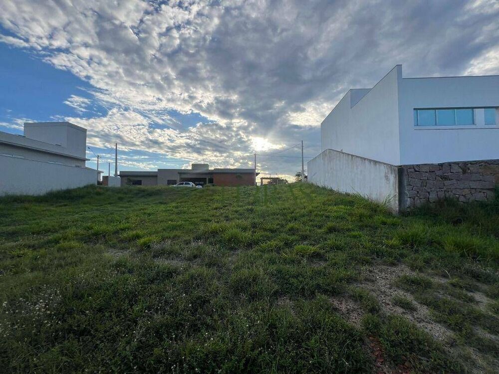 Loteamento e Condomínio, 360 m² - Foto 1