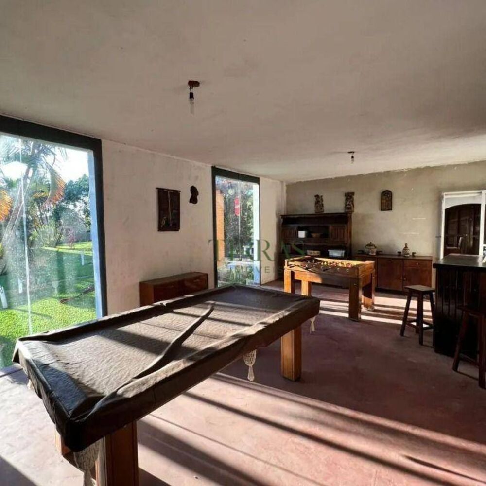 Chácara, 8 quartos, 5000 m² - Foto 1