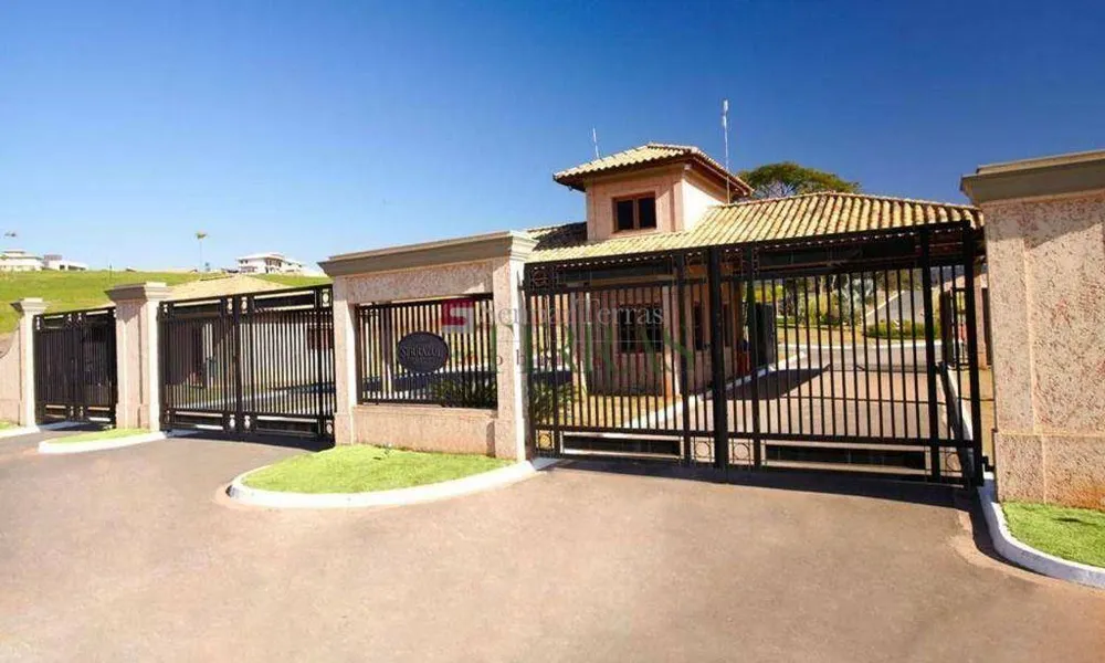Loteamento e Condomínio, 800 m² - Foto 1