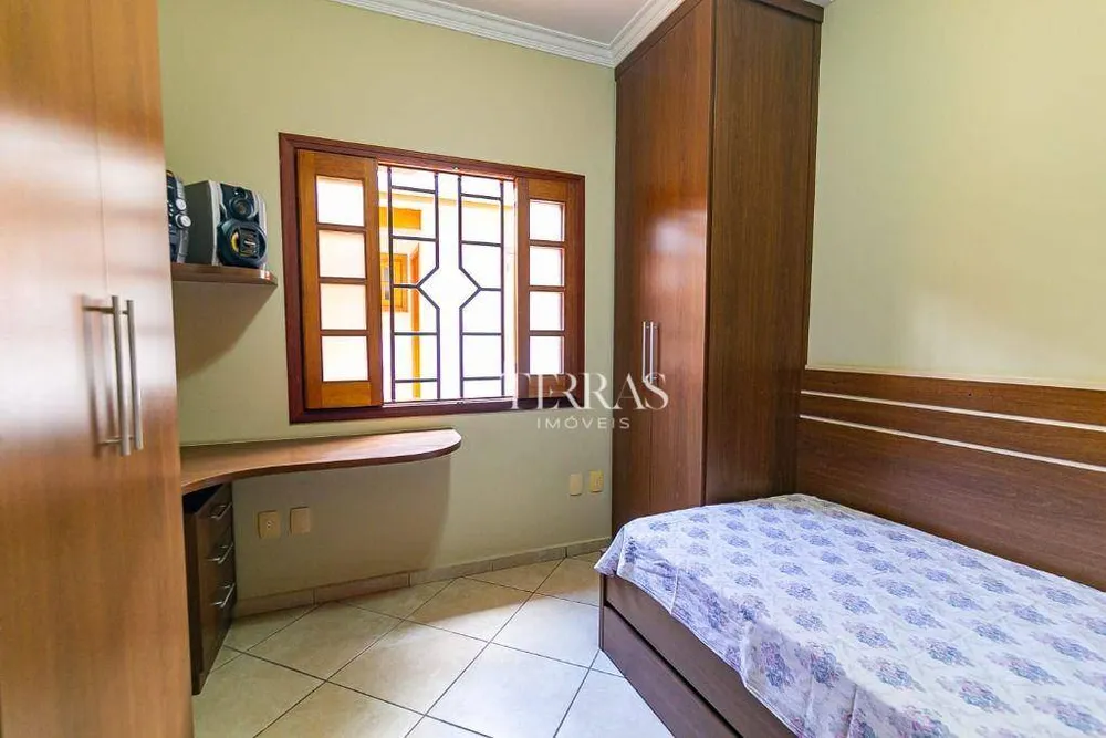 Casa, 4 quartos, 300 m² - Foto 4