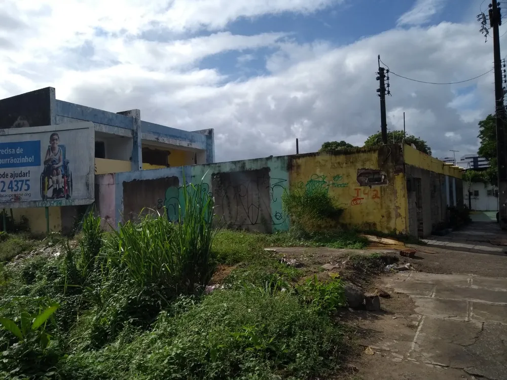 Loteamento e Condomínio, 400 m² - Foto 1