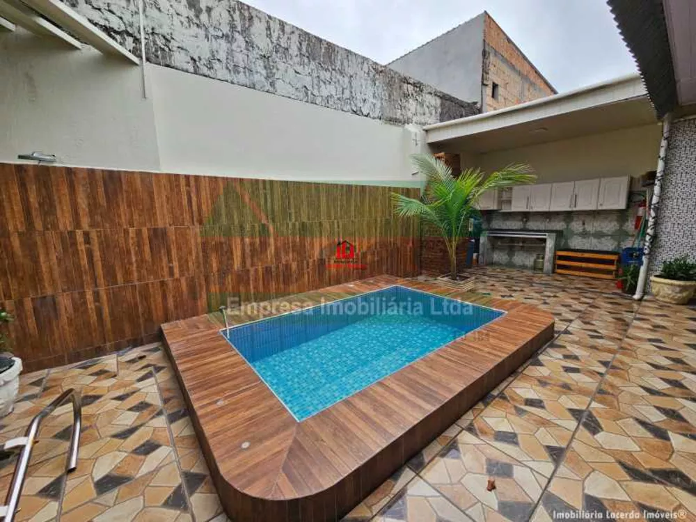 Casa à venda e aluguel com 3 quartos, 300m² - Foto 1