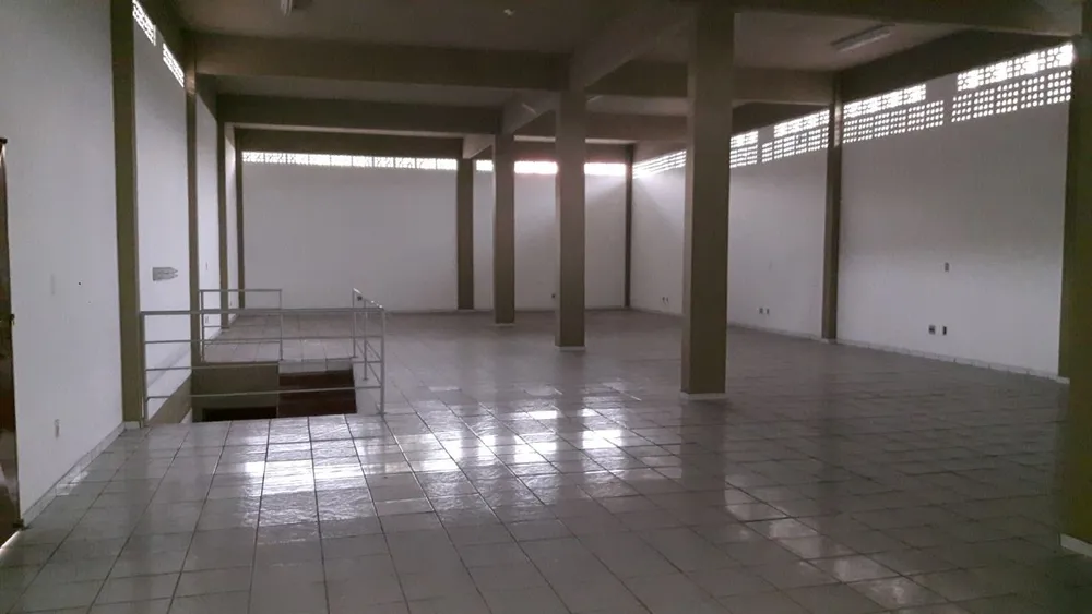 Prédio Inteiro, 1950 m² - Foto 1