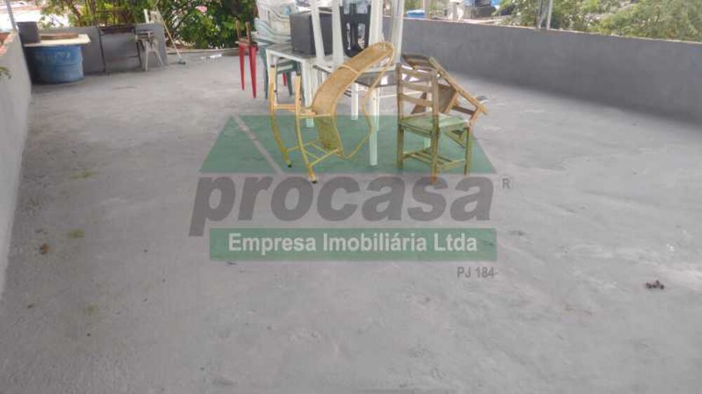 Casa à venda com 2 quartos, 128m² - Foto 3