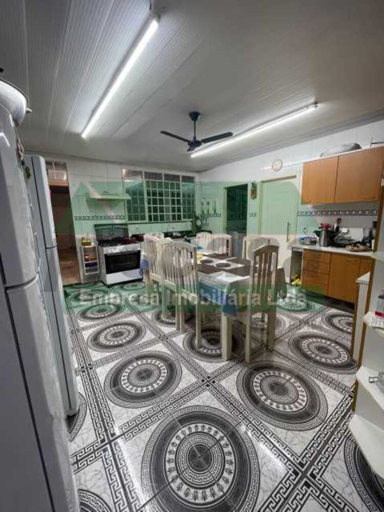 Casa, 3 quartos, 250 m² - Foto 3