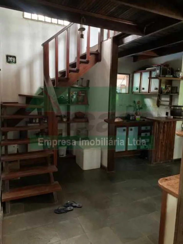 Casa à venda com 4 quartos, 265m² - Foto 3