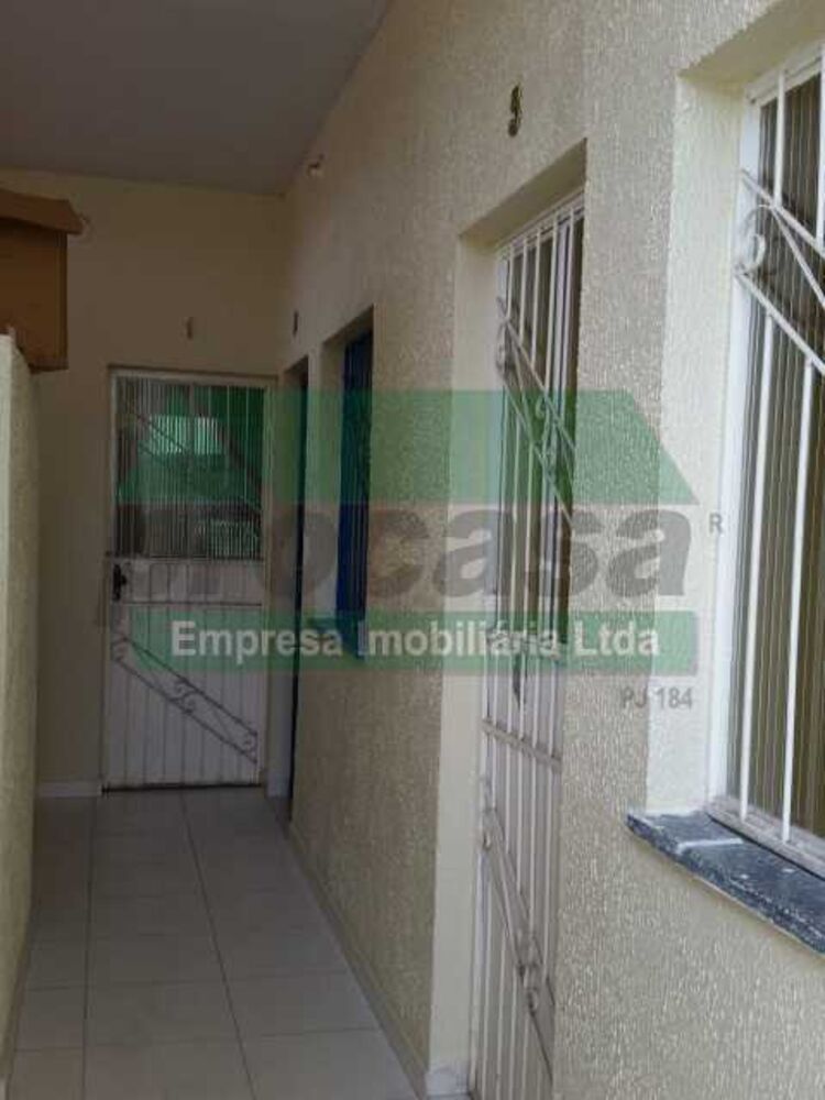 Casa à venda com 9 quartos, 257m² - Foto 7